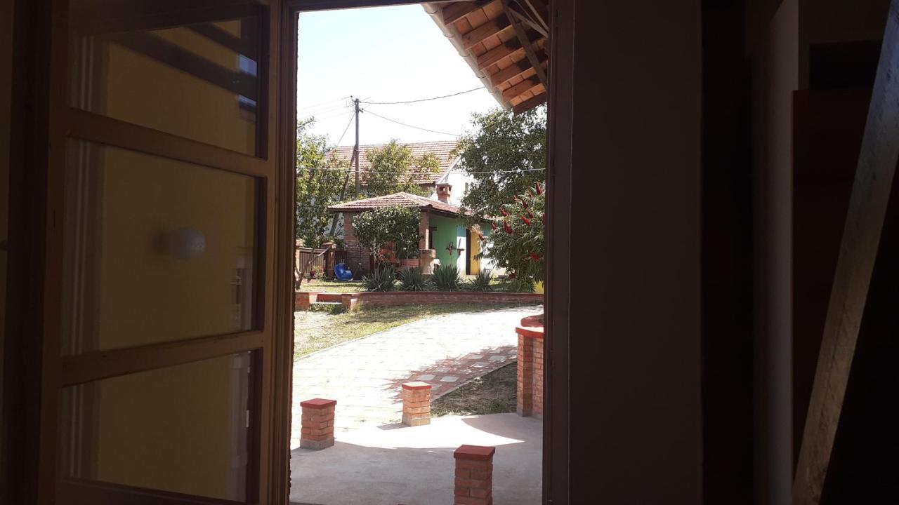Village House Moo Moo Вранє Екстер'єр фото